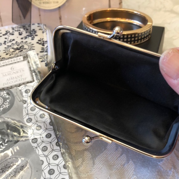 All for One Price! Set With Jewelry! - Picture 4 of 8